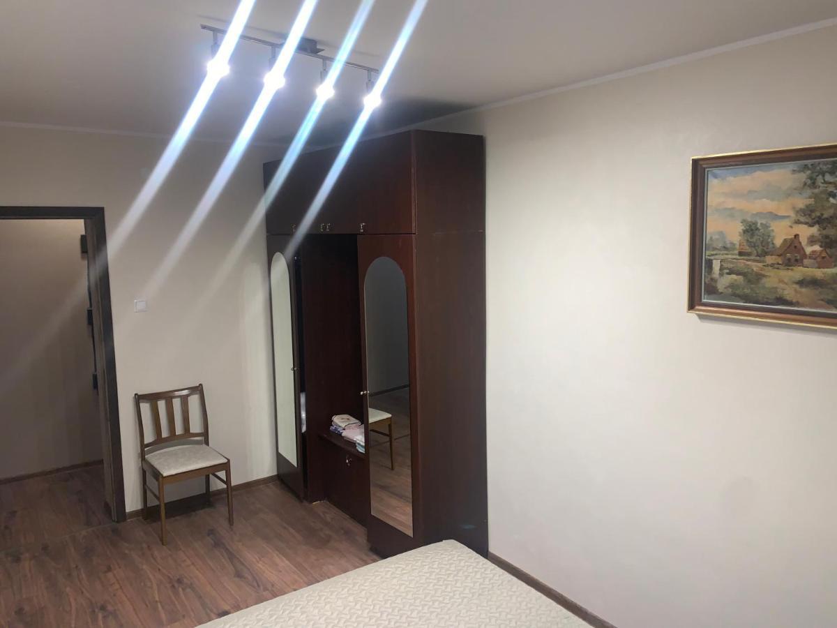 K76 - Very Nice 2-Bedrooms Apartment -2 Big Beds-1 Single Bed タルトゥ エクステリア 写真