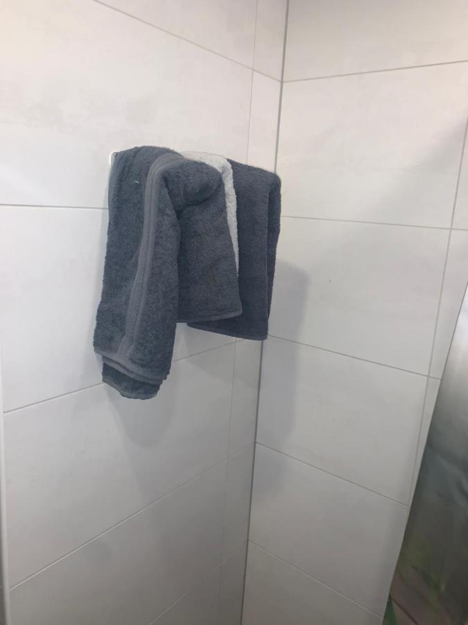 K76 - Very Nice 2-Bedrooms Apartment -2 Big Beds-1 Single Bed タルトゥ エクステリア 写真