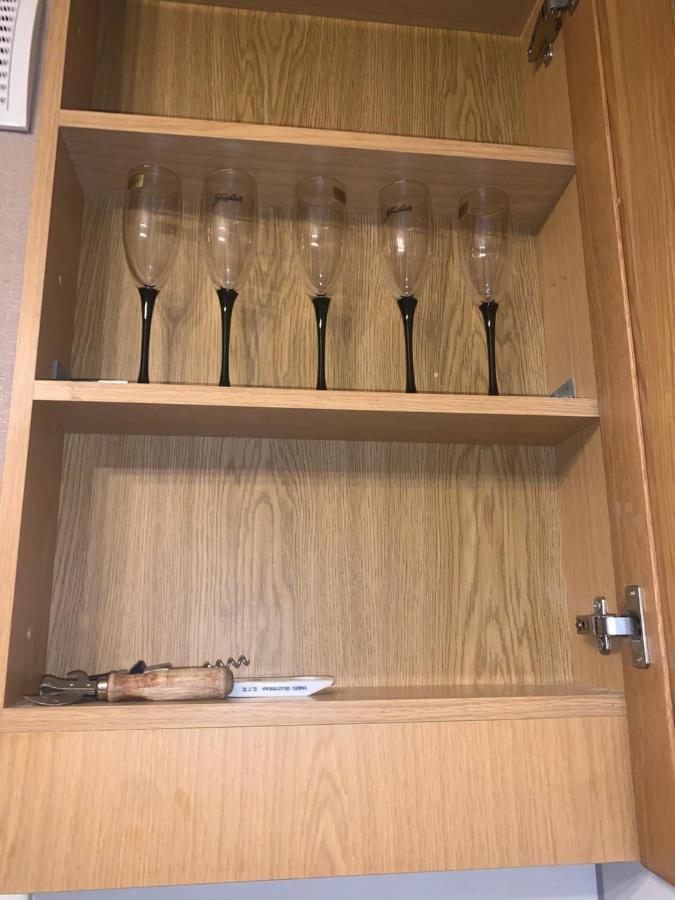 K76 - Very Nice 2-Bedrooms Apartment -2 Big Beds-1 Single Bed タルトゥ エクステリア 写真