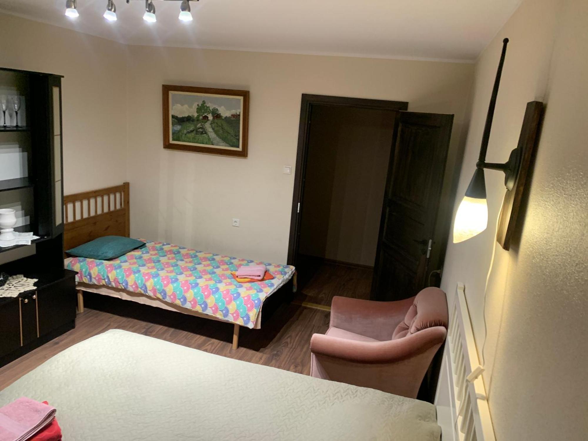 K76 - Very Nice 2-Bedrooms Apartment -2 Big Beds-1 Single Bed タルトゥ エクステリア 写真